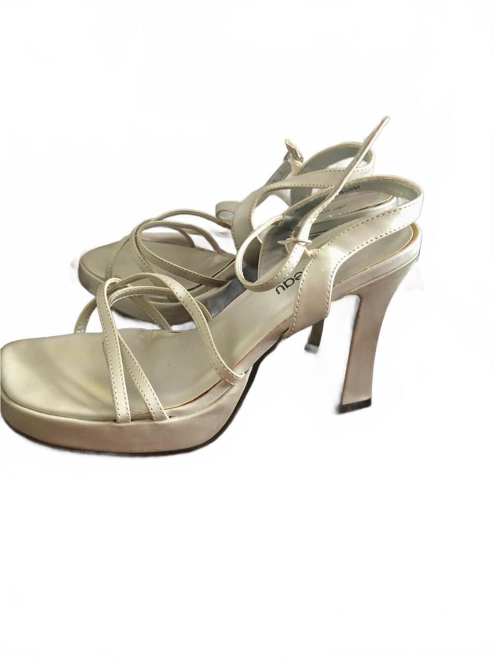 Vintage Y2K Le Château Silver Platform Block Heel Sandals Size 8 Prom 2000s Box